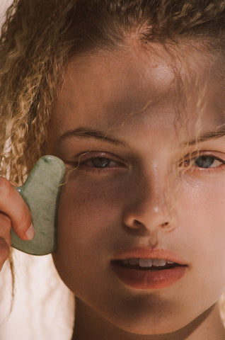 How Gua Sha Can Change Your Face
